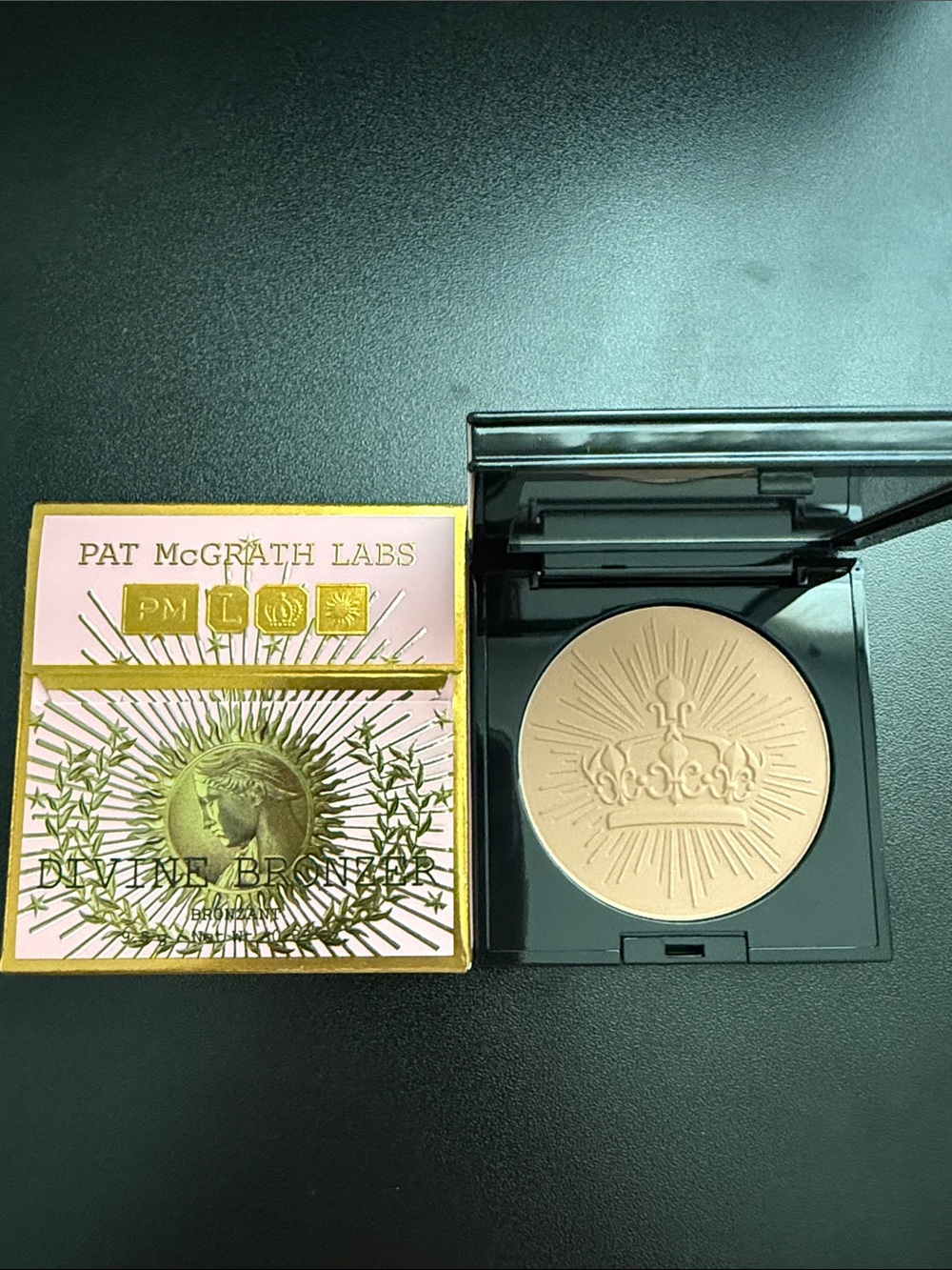 Pat McGrath Bronzer Compact - divine bronzer naked desire